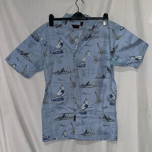 blue Wolverine sailboat print button down shirt size medium